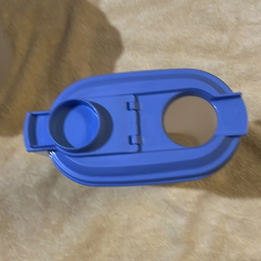 Tupperware - Picture 4 of 8
